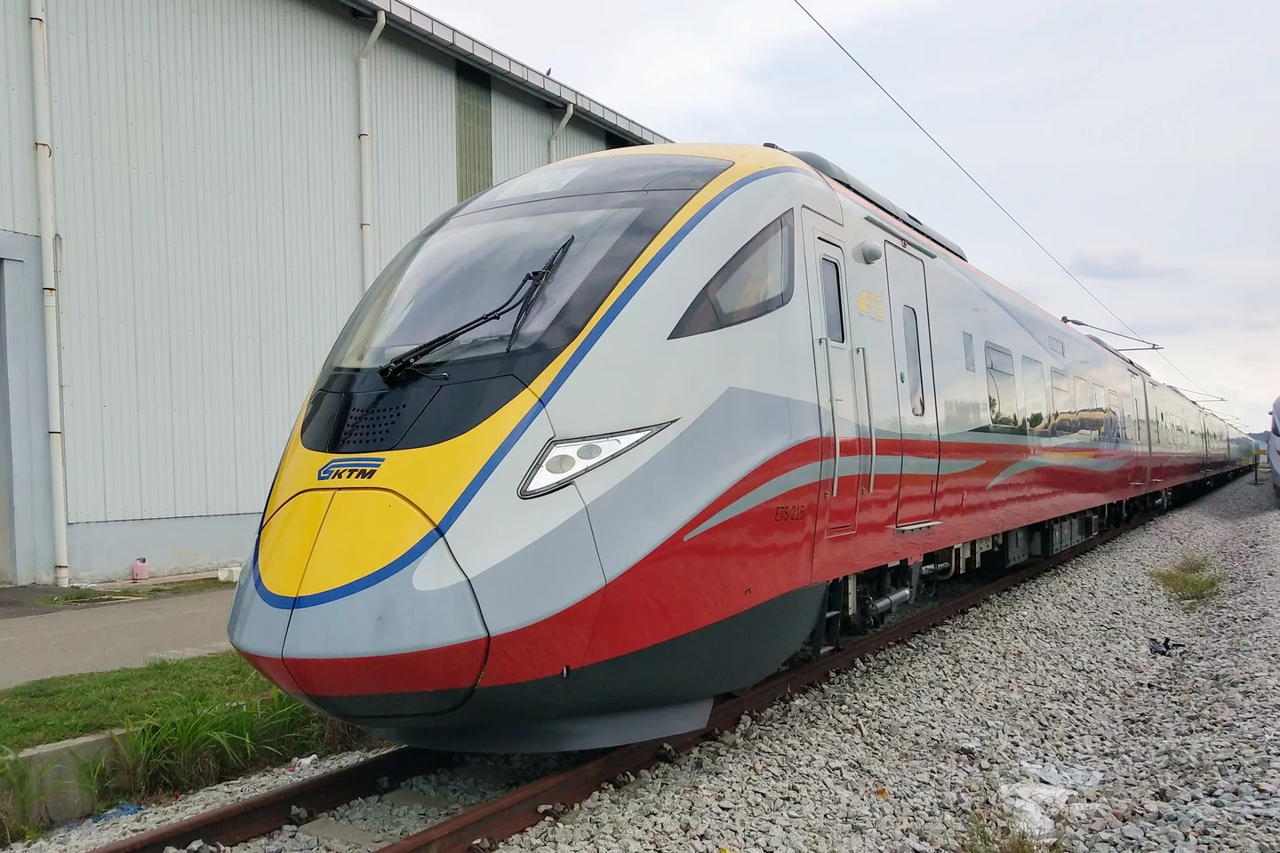 The ETS2 intercity EMU rounding a curve