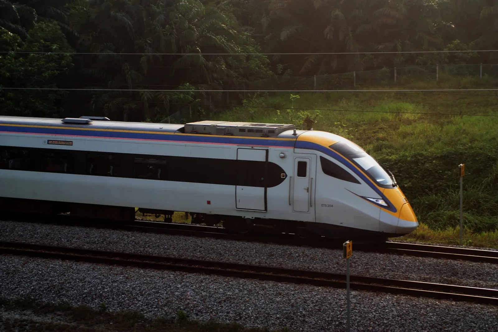 The ETS1 intercity EMU