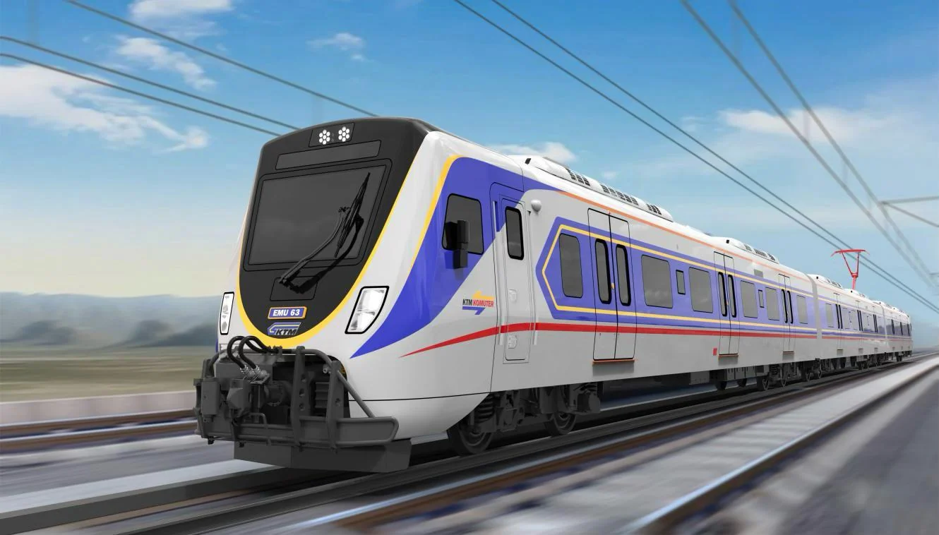 The 3CS three-car EMU under the catenary