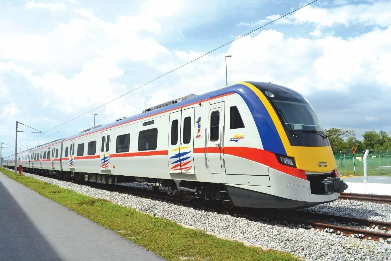 The SCS intercity EMU in tiger livery